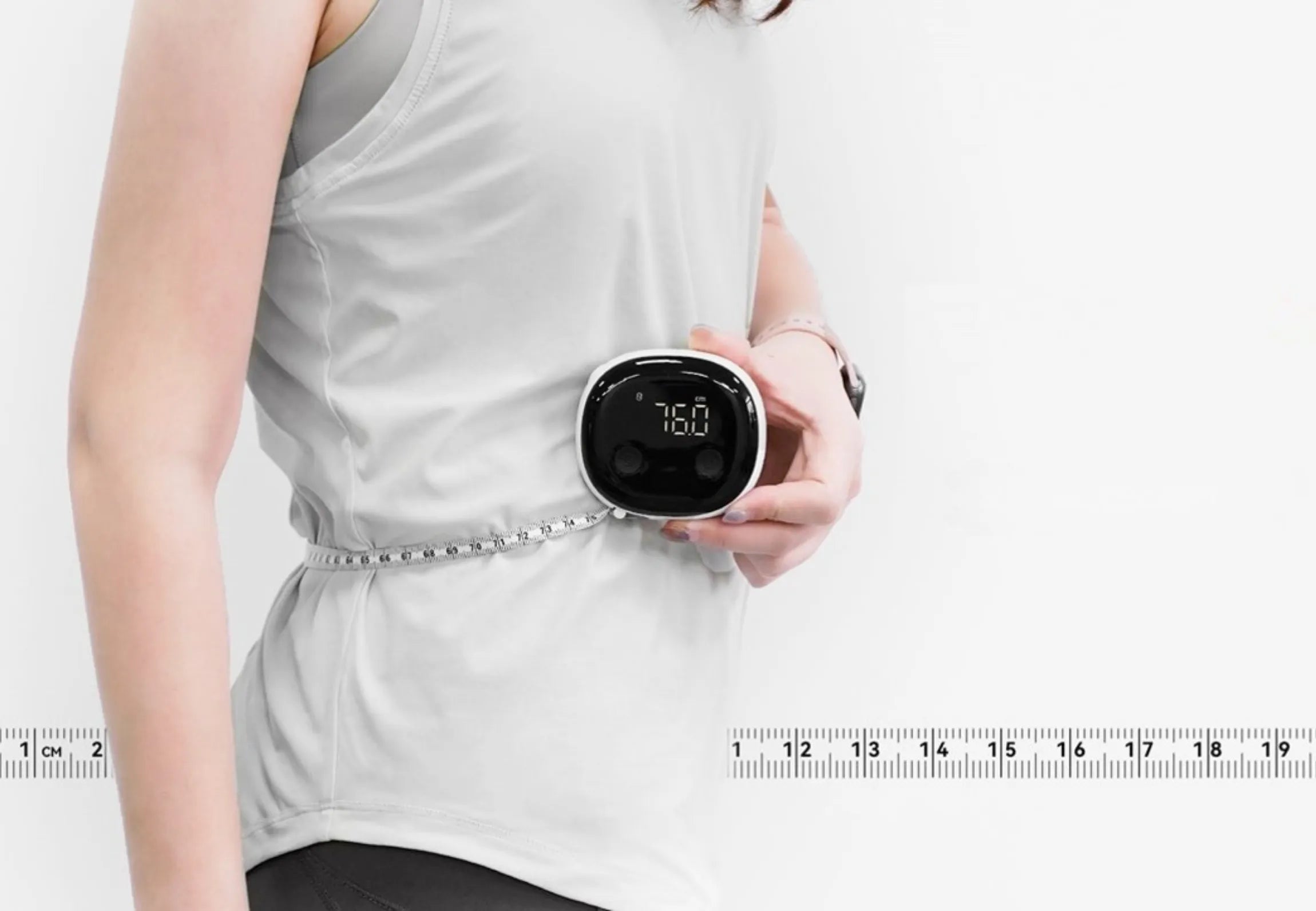 Mètre ruban connecté MEASURE EXPERT précis et pratique mise en situation tour silhouette