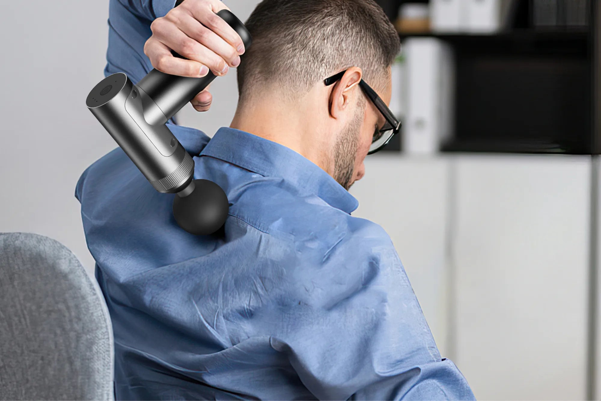 Pistolet de massage MUSCLE MASSAGER massage du dos