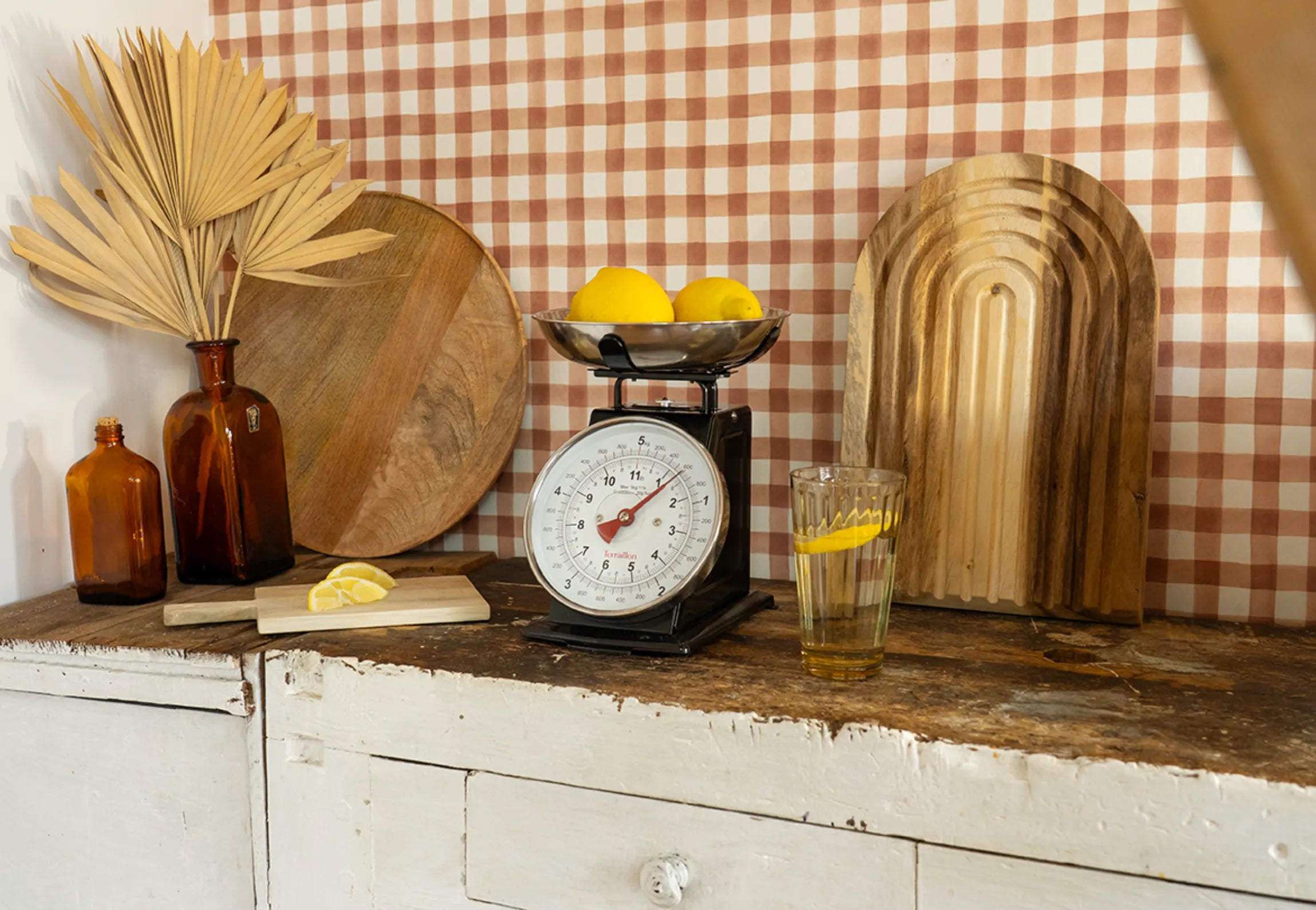 Balance de cuisine mécanique Trad 500 Noire vue de devant 